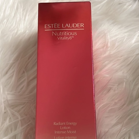 Estee Lauder Nutritious Vitality8 Radiant Energy Lotion Intense Moist 6.7oz - Picture 2 of 4